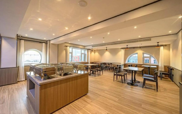HanTing Hotel (Changchun Chongqing Road Huoli City)