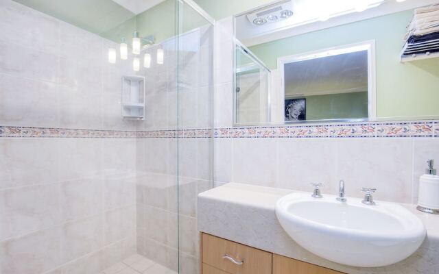 Anaheim Holiday Houses