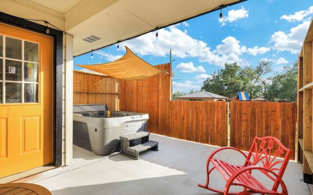 Graffiti and Glam Wonderland