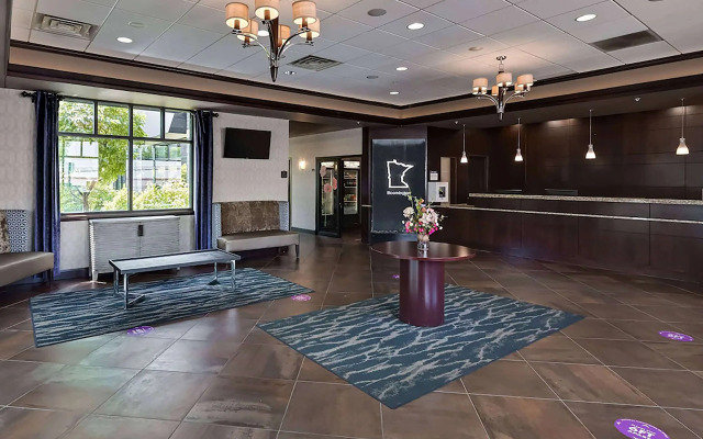 Wyndham Bloomington - Mall of America