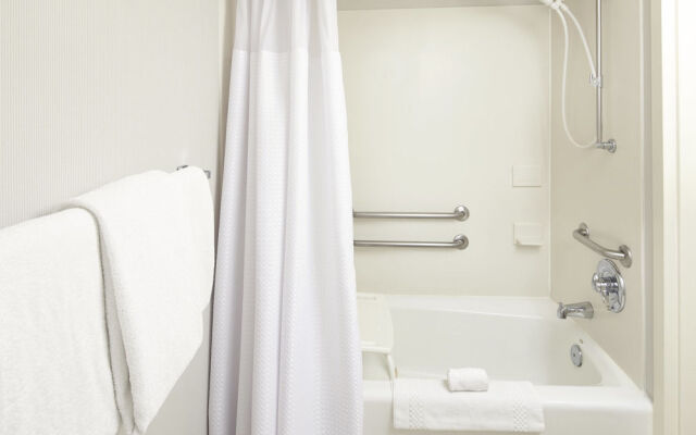 Courtyard Detroit Brighton