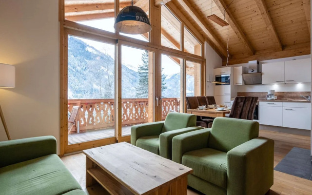 Quaint Chalet in Wald im Pinzgau with Garden near Ski Slopes