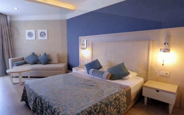 Seamelia Beach Resort Hotel & Spa