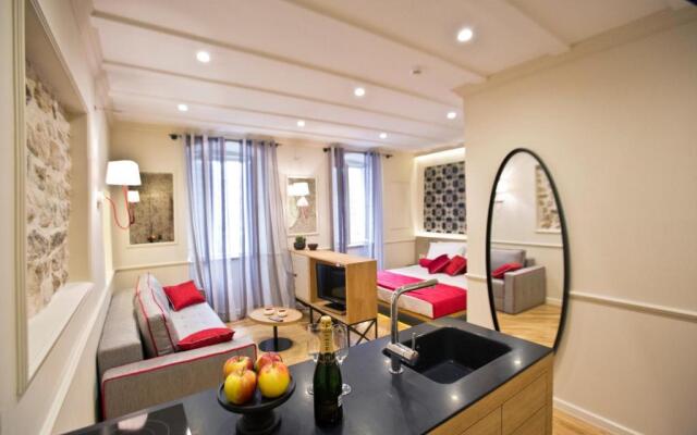 Borelli Palace Deluxe Apartments