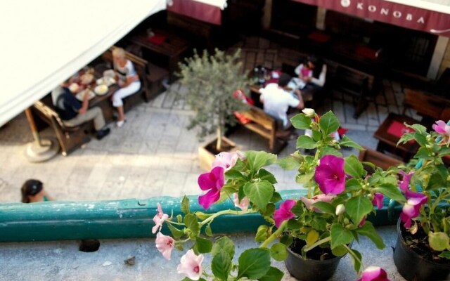 Tower Square Apartments