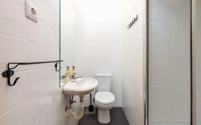 Feel Porto Stylish Flat V