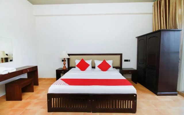OYO 245 The Kings Bay Hotel
