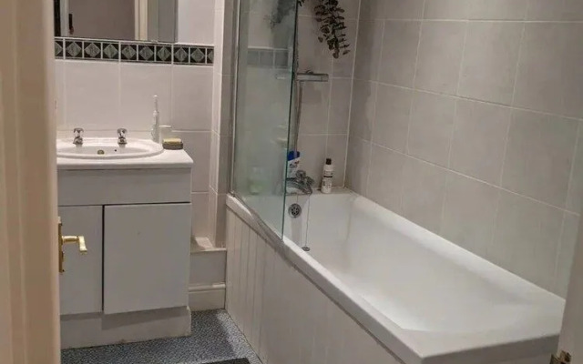 Cosy & Central 3BD Apartment - Kennington