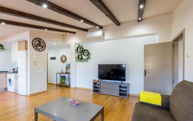 Palacio Descalzos -Atico 3b- Parking incluido