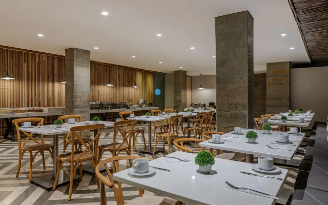 OZ Hotel