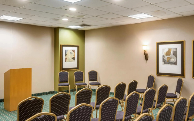 Chester Hotel & Conference Center