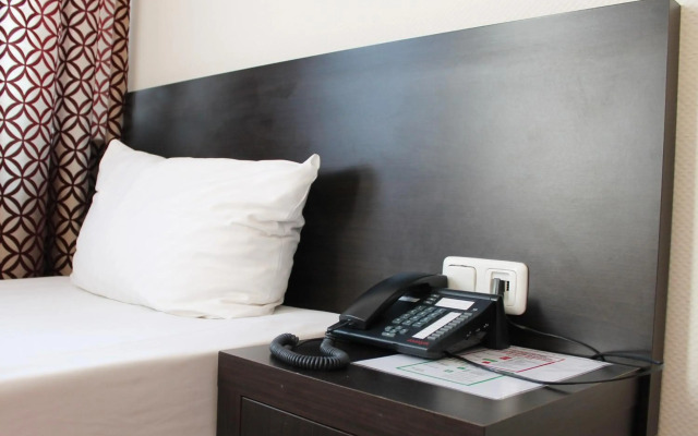 Hotel Aariana