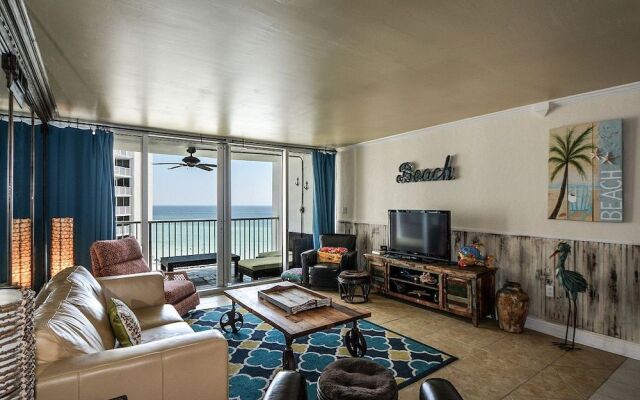 2082 Shoreline Condo