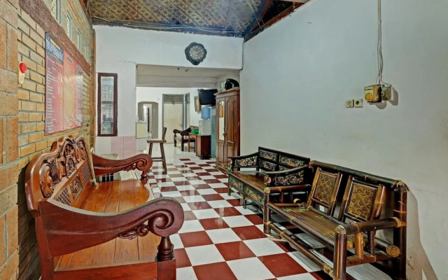 SPOT ON 91915 Homestay Superman