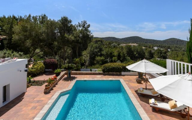 Villa With 5 Bedrooms in Santa Eulalia, With Wonderful sea View, Priva