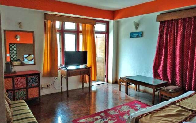 Hotel Phamrong Retreat