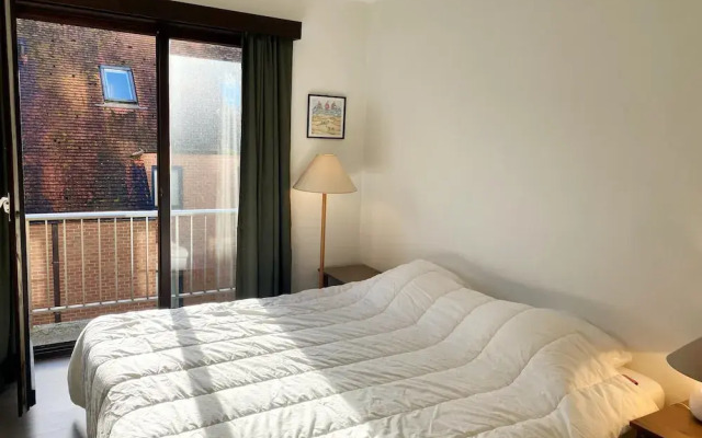 Apartment in Nieuwpoort by the Beach