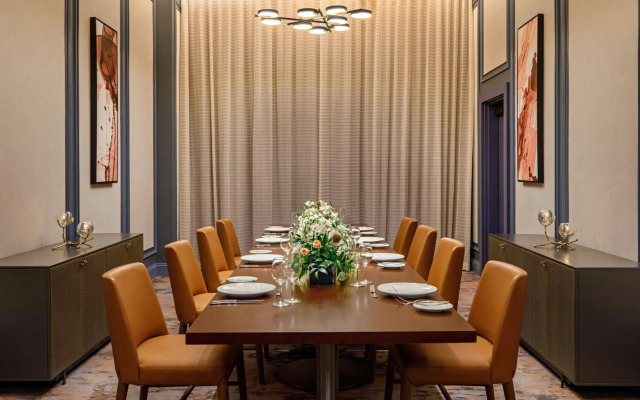 Hotel Vin, Autograph Collection