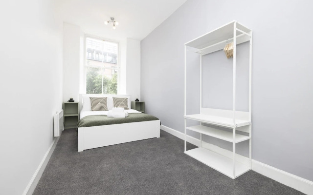 JOIVY Glamorous1-Bed Flat Overlooking Grassmarket