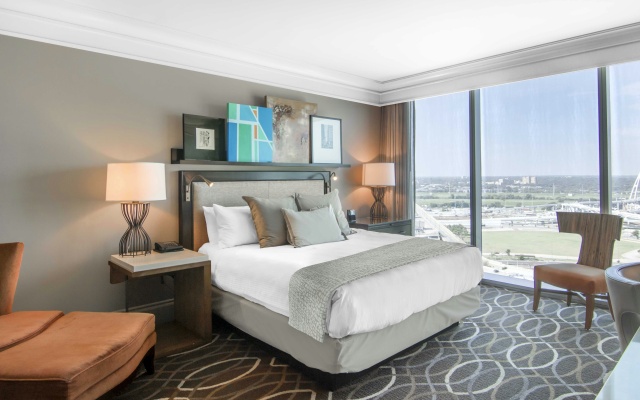 Omni Dallas Hotel - Image 6