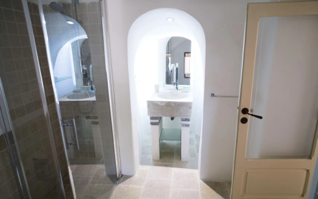 Trullo Bosco Selva Fasano by Typney