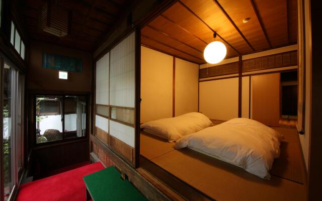 Temple Hotel Takayama Zenkoji