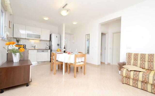 Holiday Home Paradiso