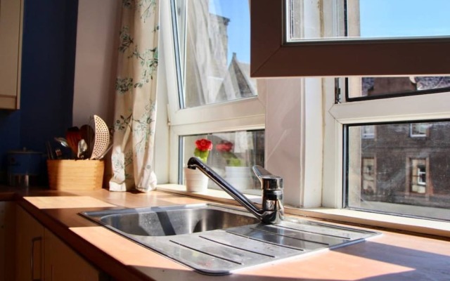 Central Edinburgh 1 Bedroom Flat