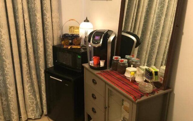 Maple Street Bed and Breakfast LLC