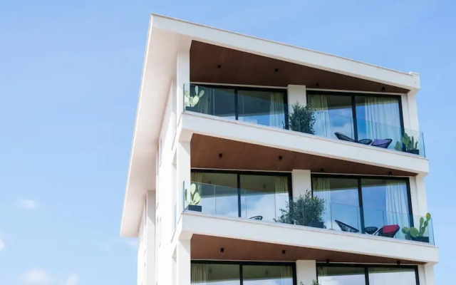 Welcomely - Superior Room - Dith Piaf