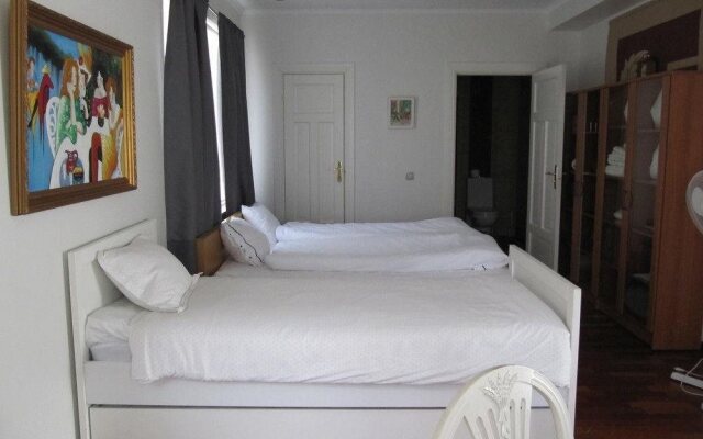 Grenna Hills Guesthouse