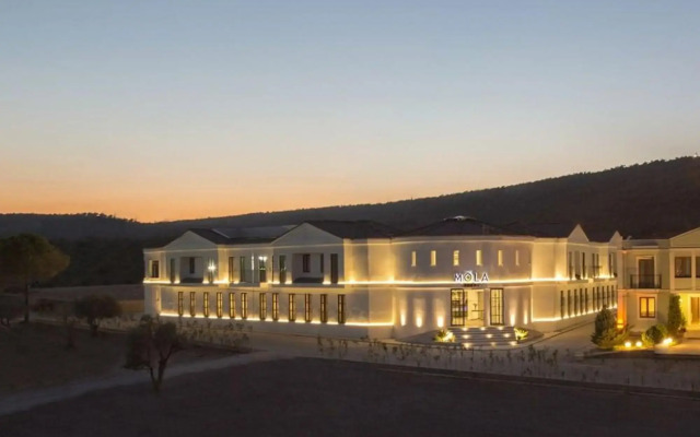 Mola Cunda Hotel