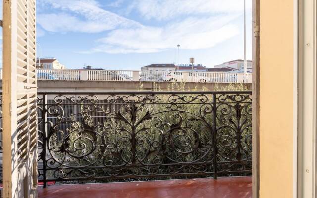 VANEAU Studio - 2P Moderne et rénové en plein centre