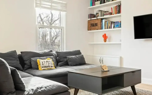 Modern, Cosy and Bright 1 Bedroom Apartment in Ealing