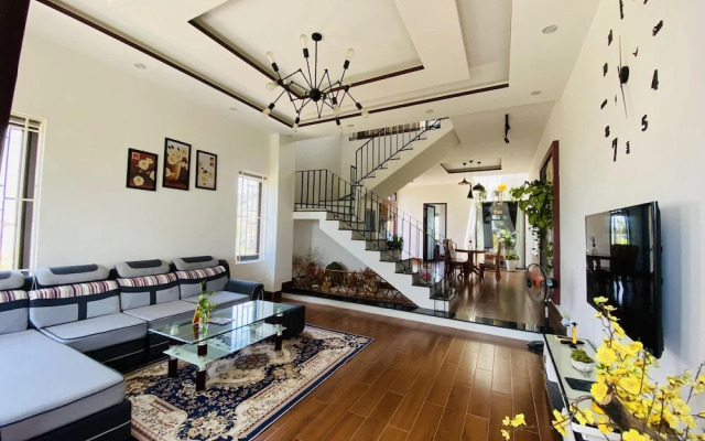 Field House Homestay