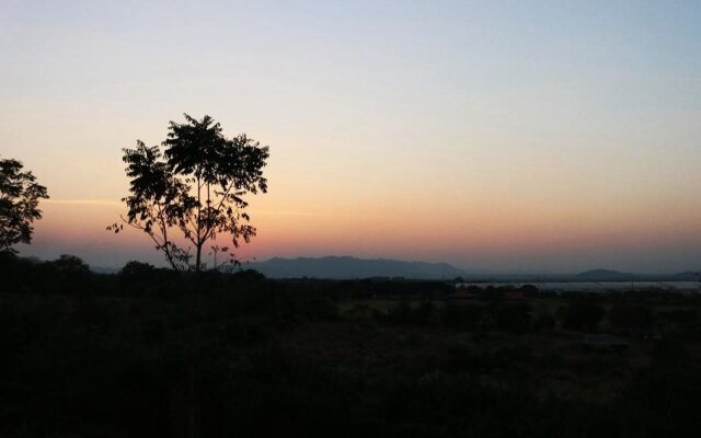 Greenhill Resort Muaklek