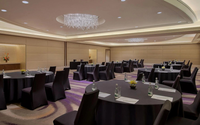 VOGO Abu Dhabi Golf Resort & Spa