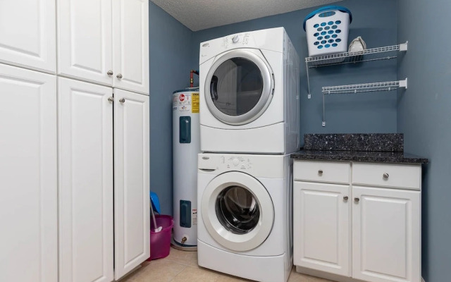 Phoenix Ix 703 2 Bedroom Condo