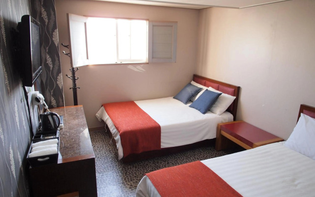 Hostel J Stay