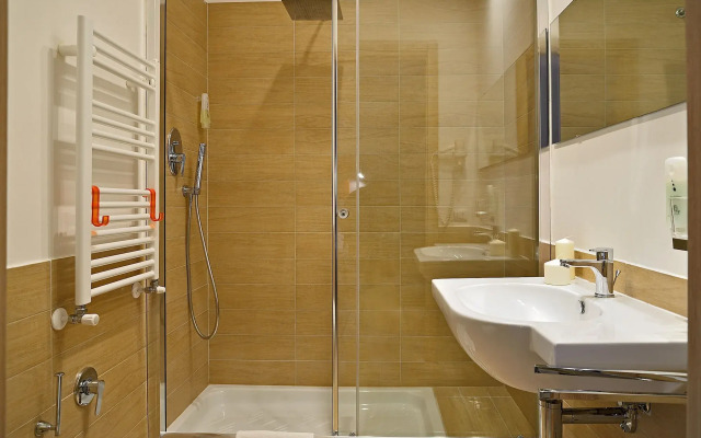 Guest House 94Rooms Vatican Vigliena