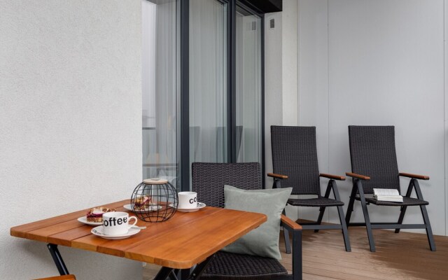 Apartment Spadochroniarzy by Renters