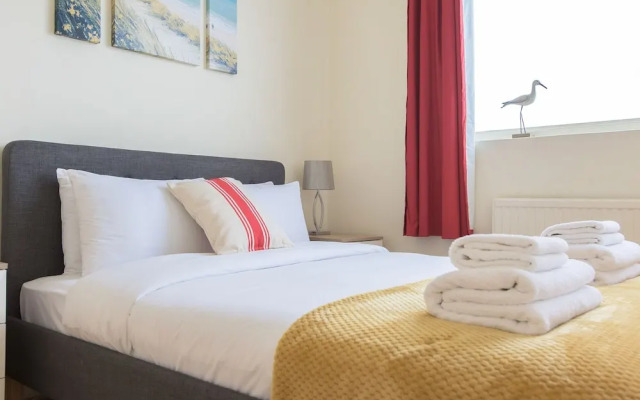 Platinum Apartment Mornington Crescent 9986