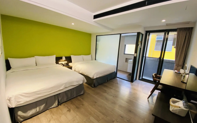 Greenight Hotel