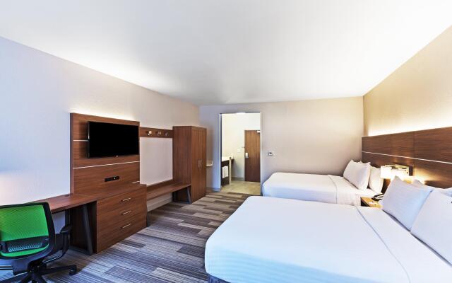 Holiday Inn Express Hotel & Suites Dallas Lewisville, an IHG Hotel