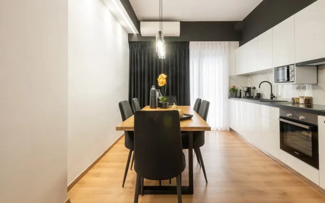 Acropolis Exclusive Apartment