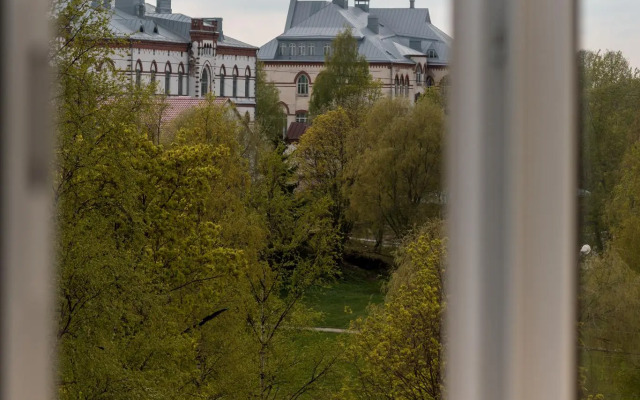 Penthouse apartment on Kirova Street 18