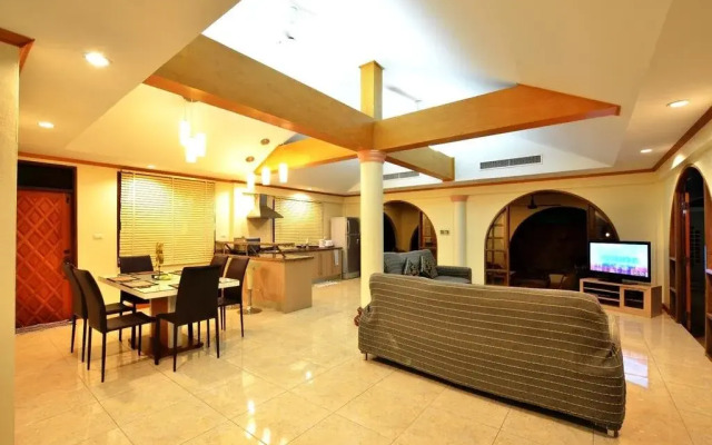 Grand Condo Lotus Pool Villa near the beach