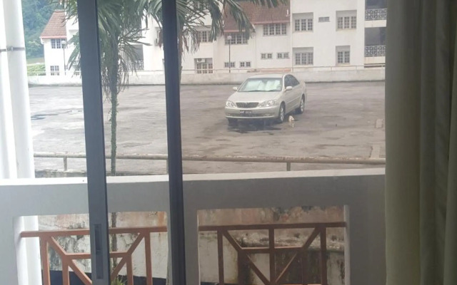 Selesa Hillhomes Golf Resort - T11GGB