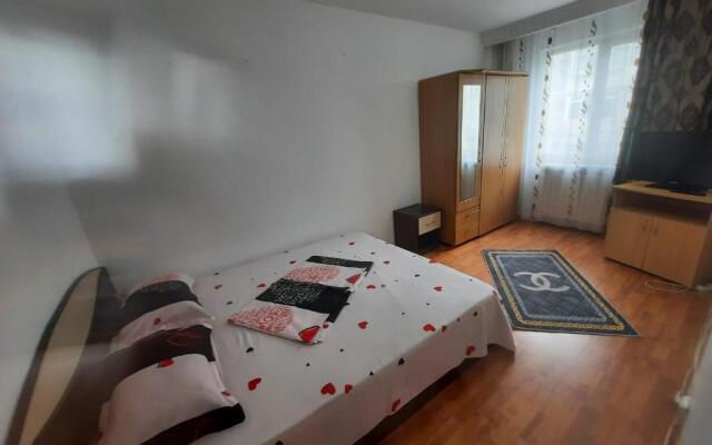 Apartament Et2 Strada Rozelor