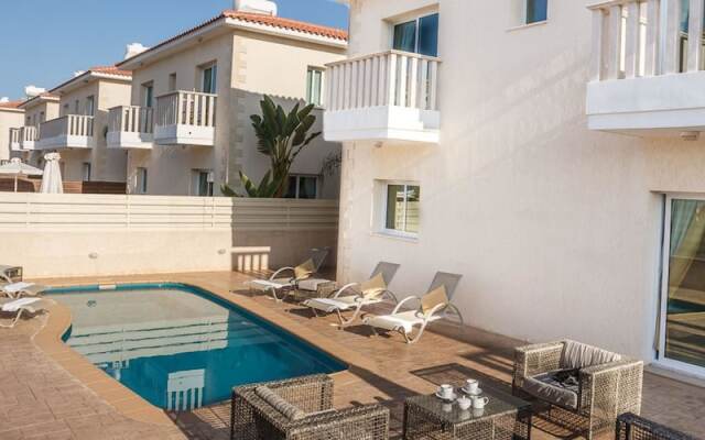 Rent Private Villa 035